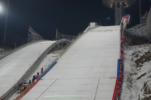 9944E4EE-6044-4A4D-AB79-3469D080194D